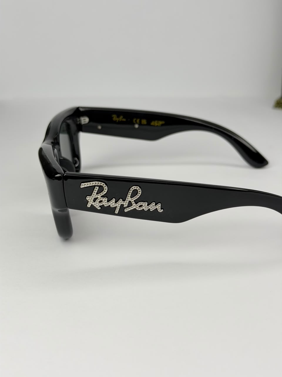 Rayban puffer