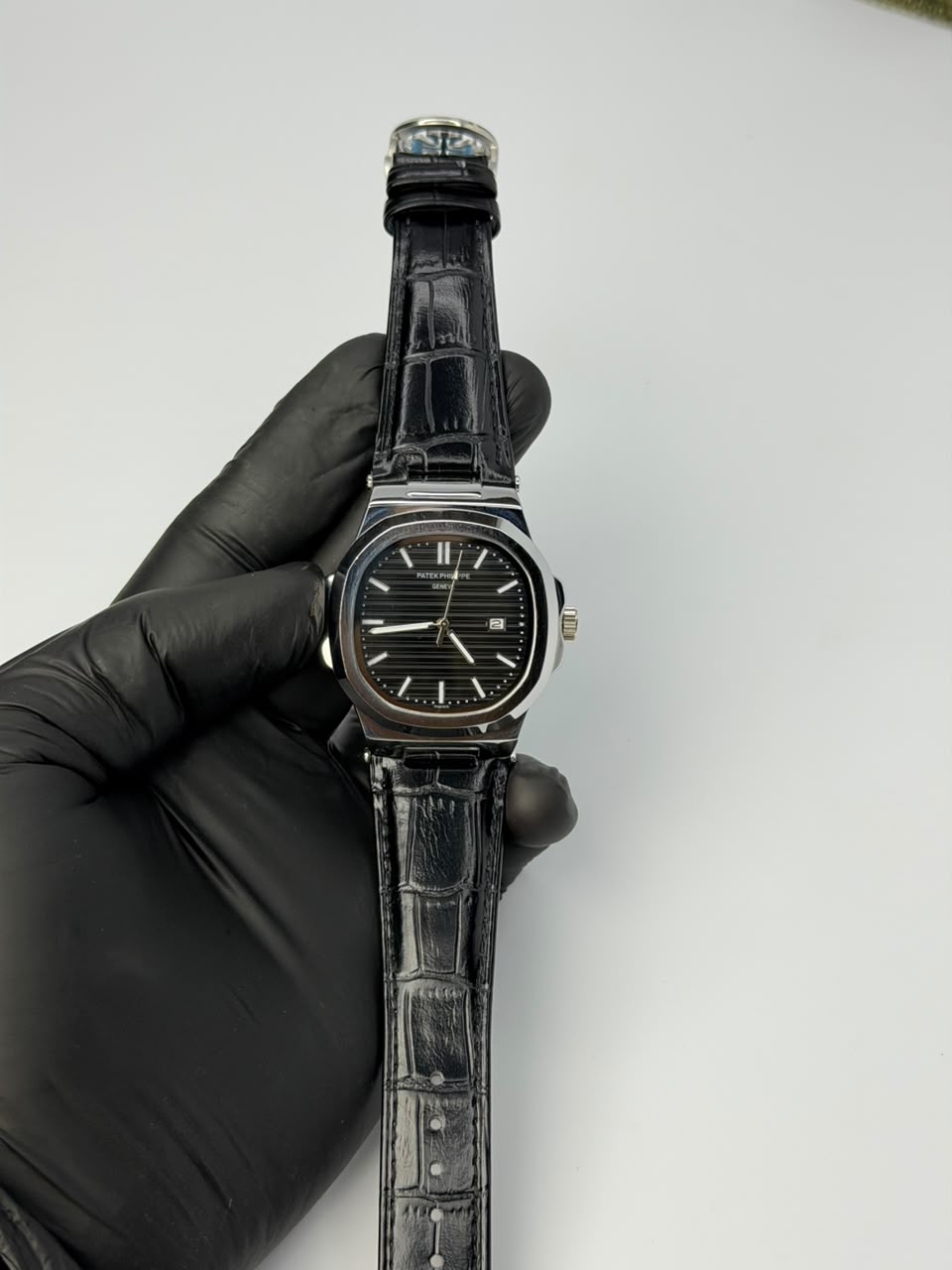 Petek Philppe Leather straps