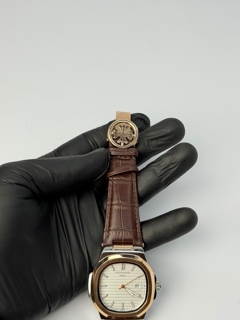 Petek Philppe Leather straps