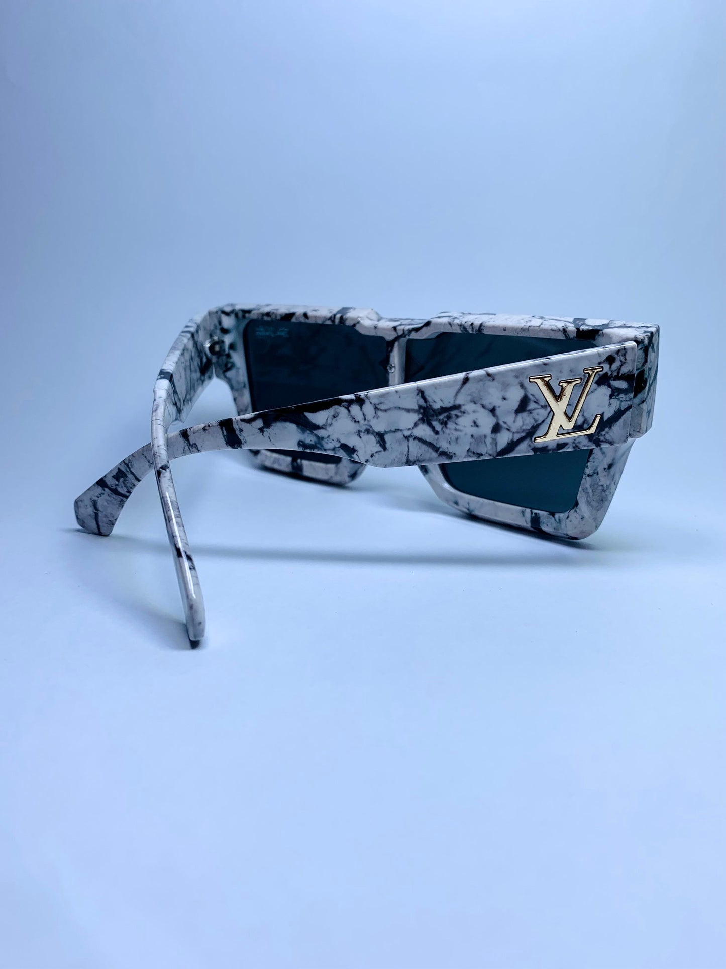 LOUIS VUITTON GLASSES