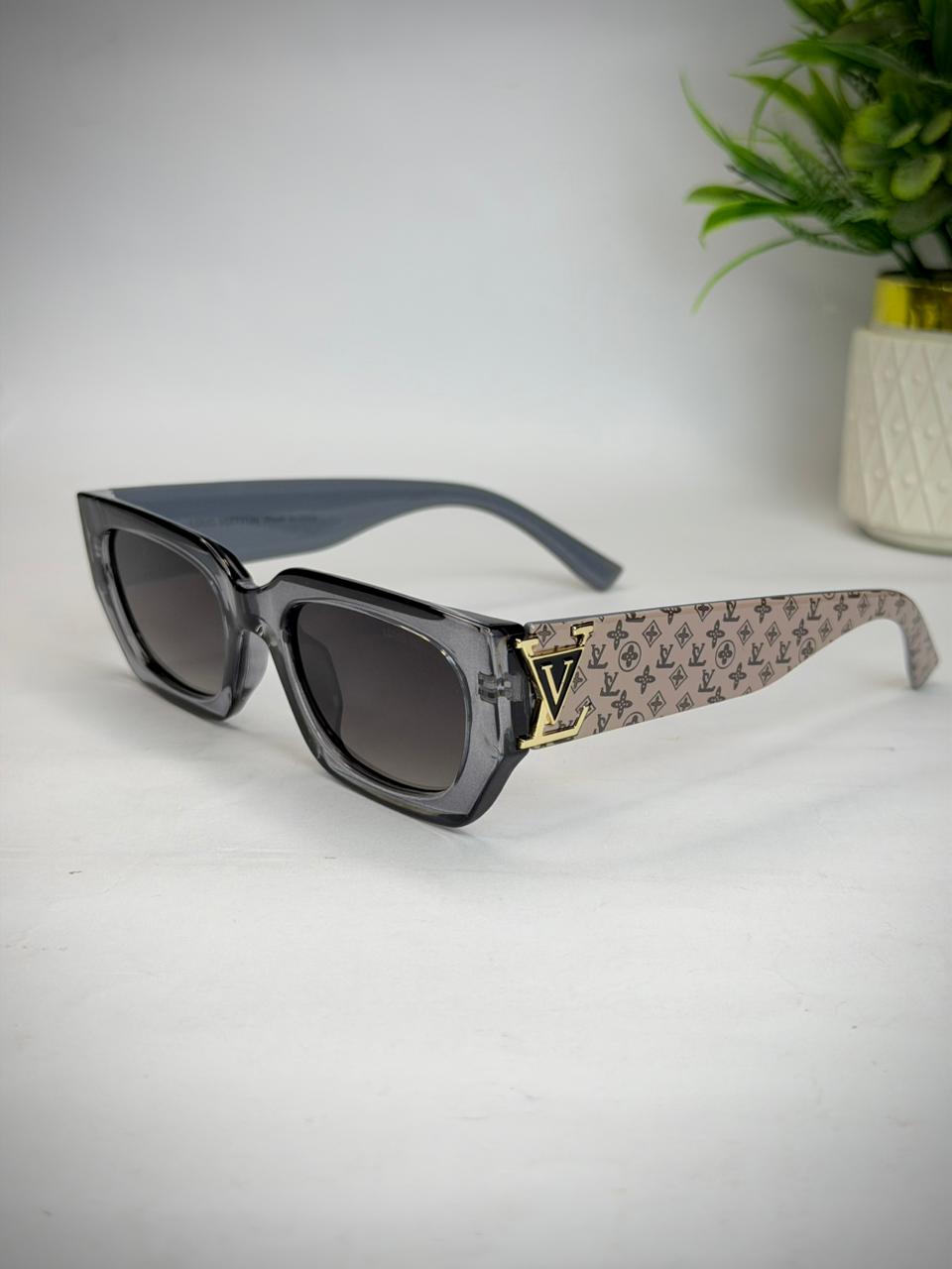 Lv Glasses