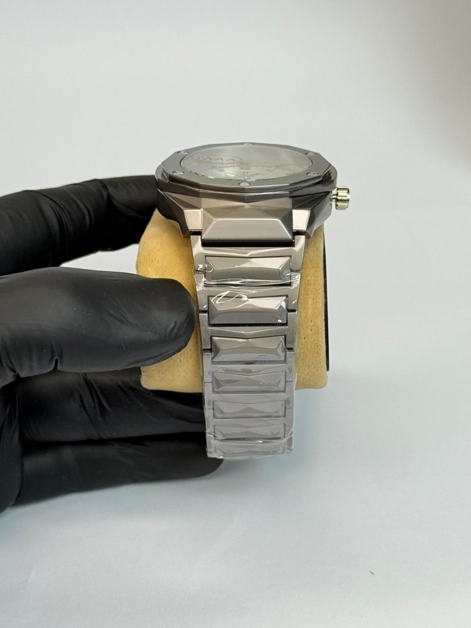 Hublot diamond cut Grey with White scelton dial