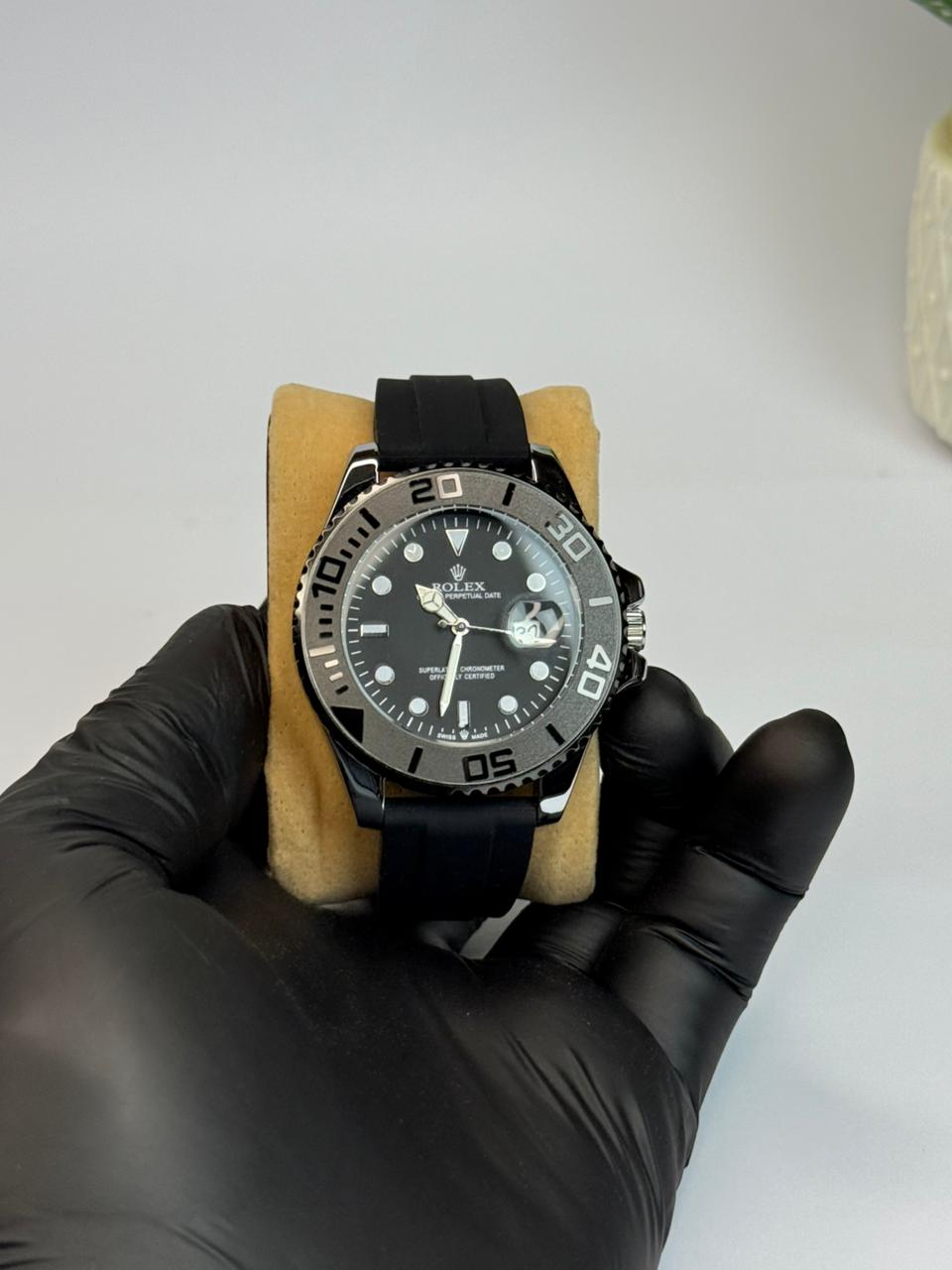 Rolex strap black with black rotaiting dial