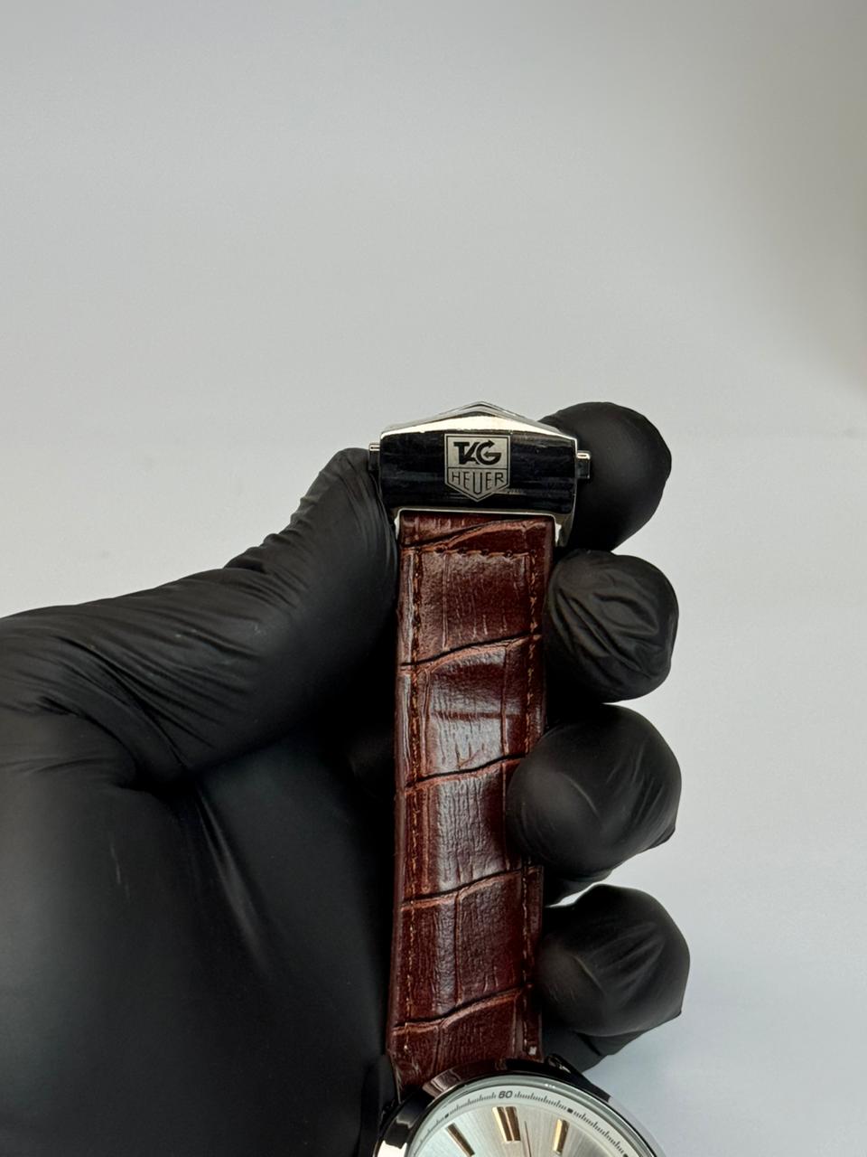 Careera Satainless Steel Waterresistant with white dail